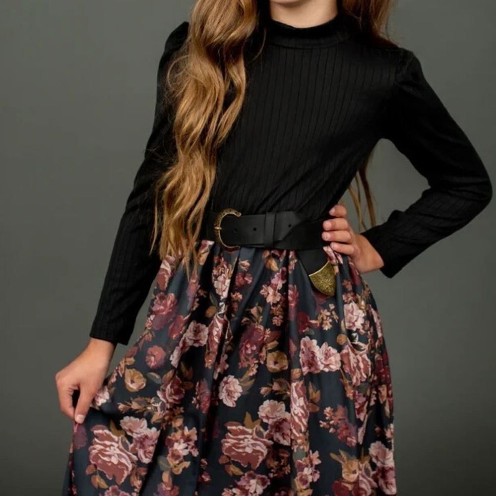 Joyfolie Black Long Sleeve Floral Waist-Belt Dress